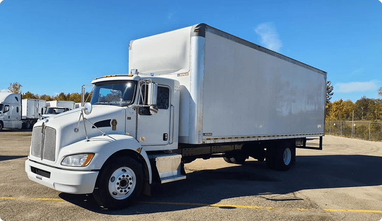 Dispatcher supporting box truck business growth